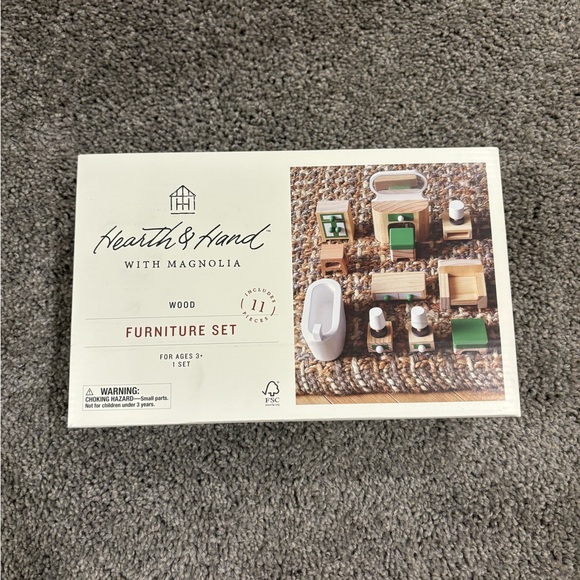 NEW!! Toy Dollhouse Furniture Accessories - Hearth & Hand™ with Magnolia - Picture 1 of 4
